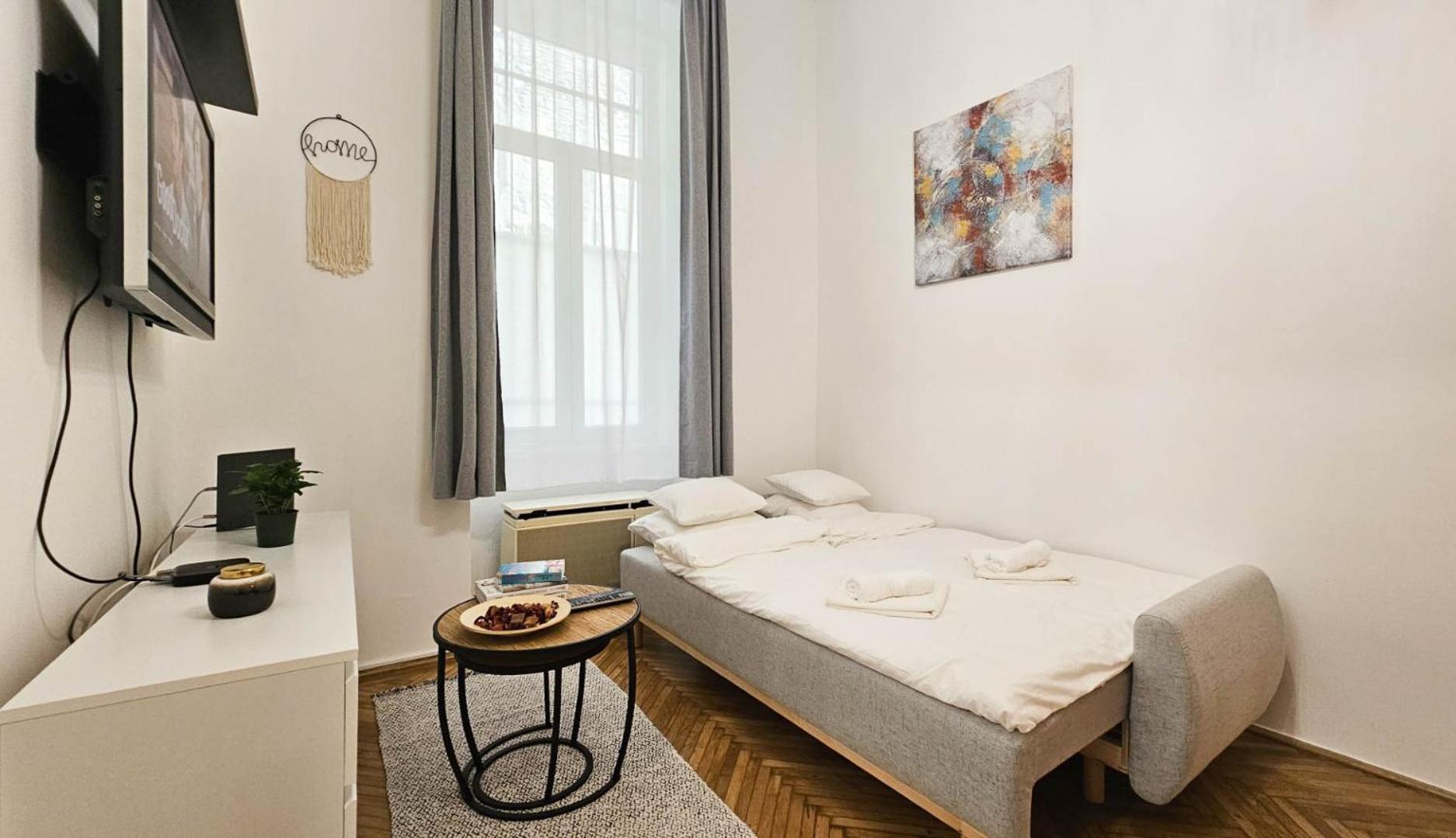 Central Oasis Budapest Extérieur photo